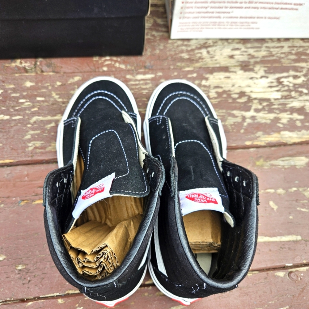 Vans Black High-Top Men's Shoes - Picture 8 of 16